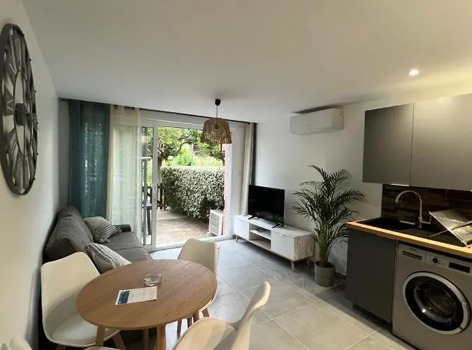 Appartement 4 Personnes, Piscine, Parking A Palavas Les Flots